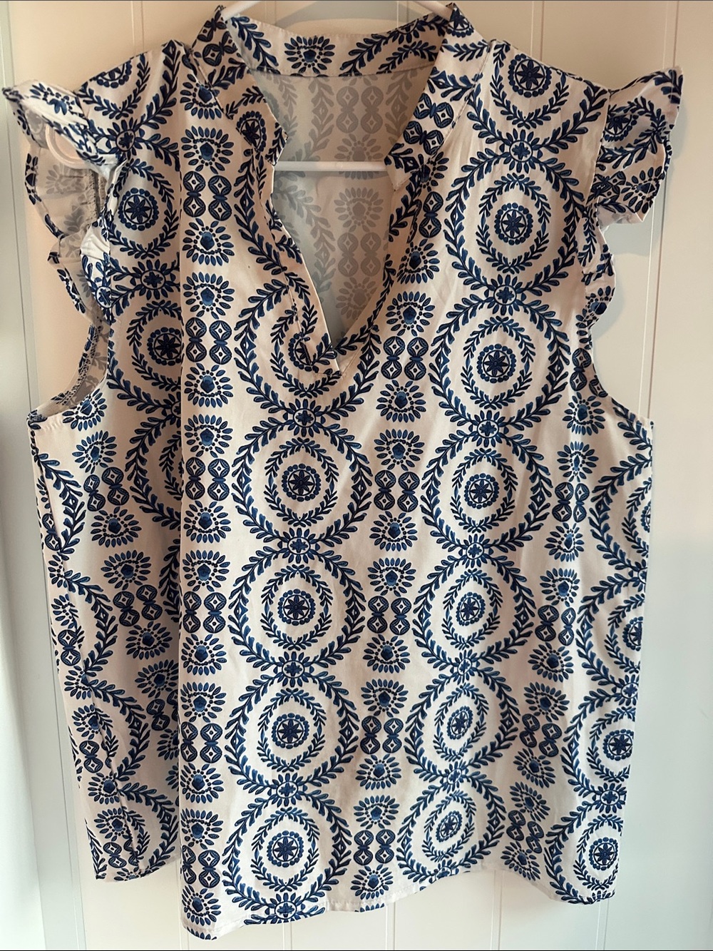 Chic Boutiqu e802 Navy and White Printed Ruffle-Sleeve Camisole